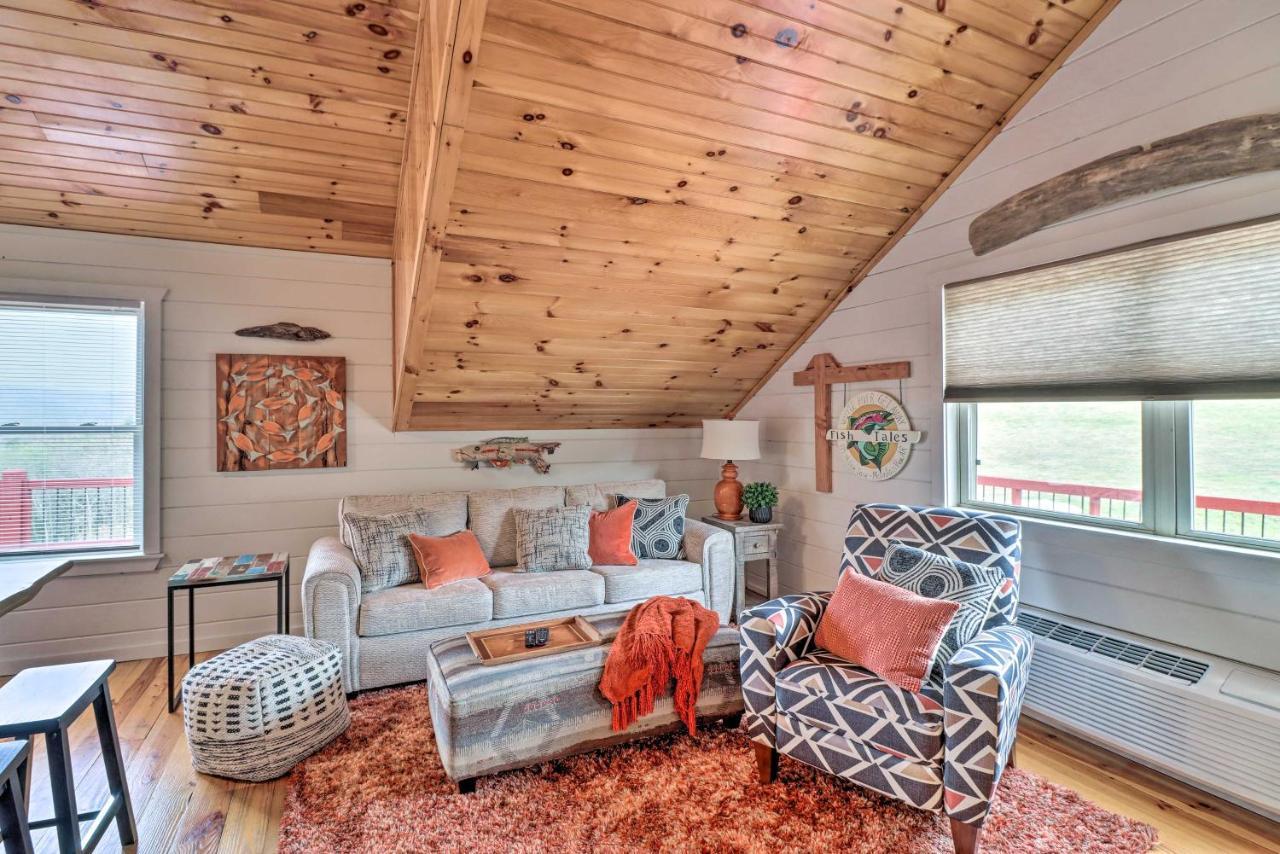 Cheery Pet-Friendly Studio With Shared Fire Pit マウンテンビュー エクステリア 写真
